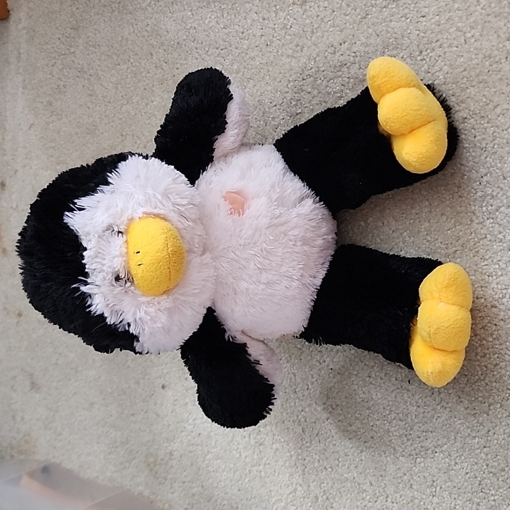 Penguin stuff toy